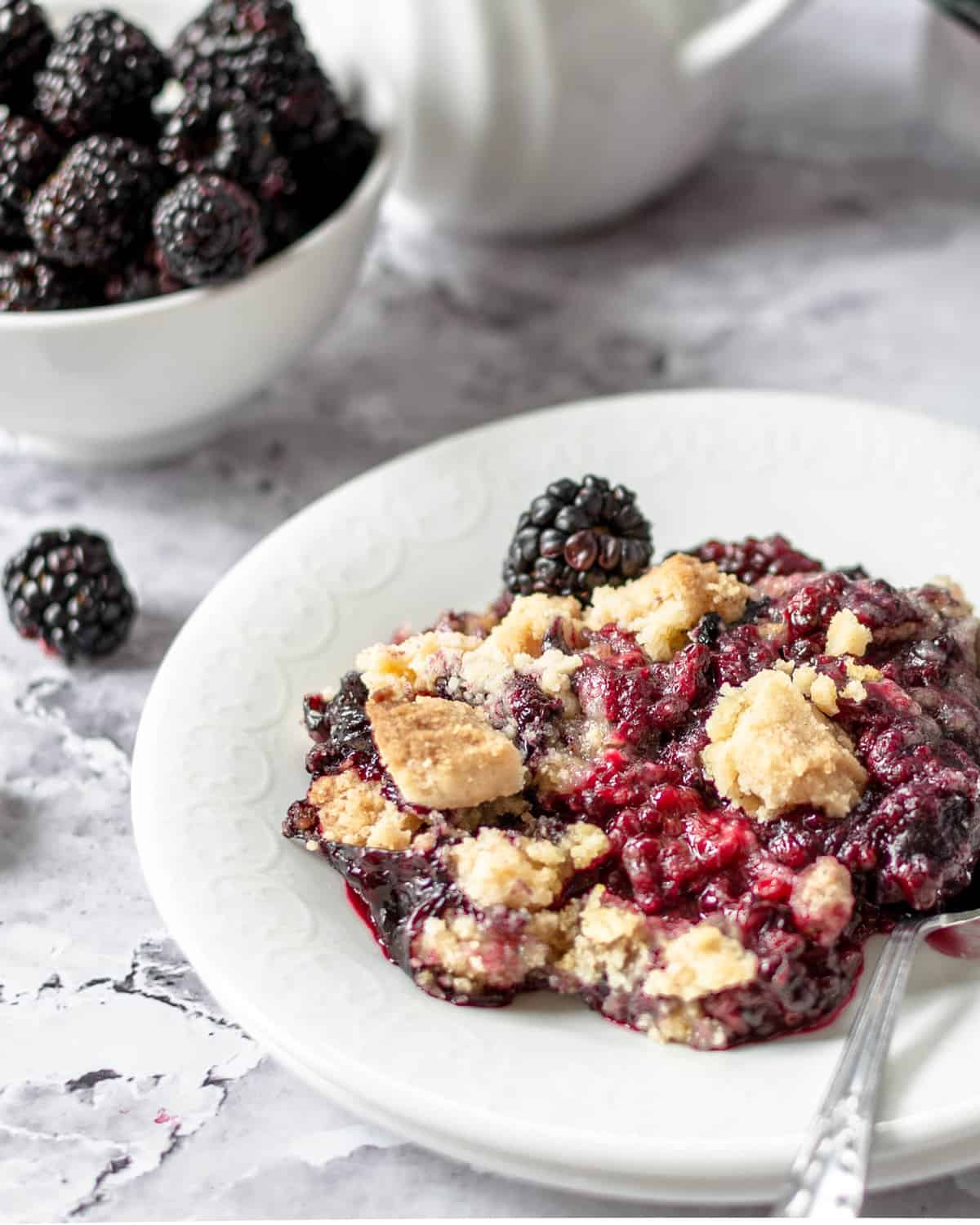 Blackberry Cobbler with Cake Mix: Quick and Easy - Chopnotch