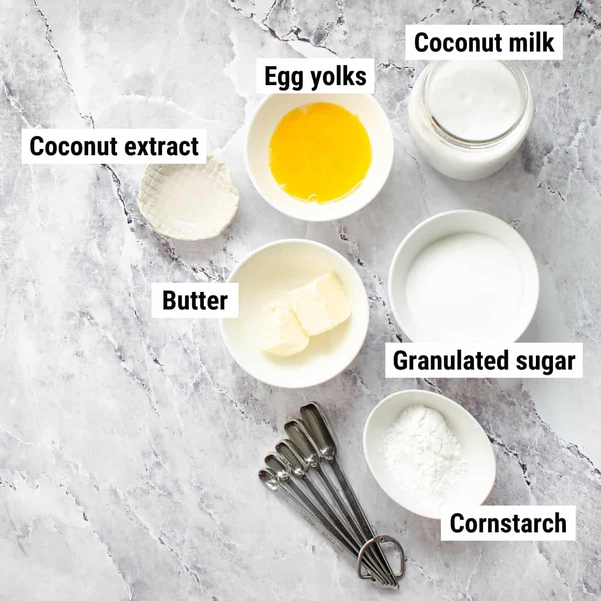 The ingredients to make coconut pudding.