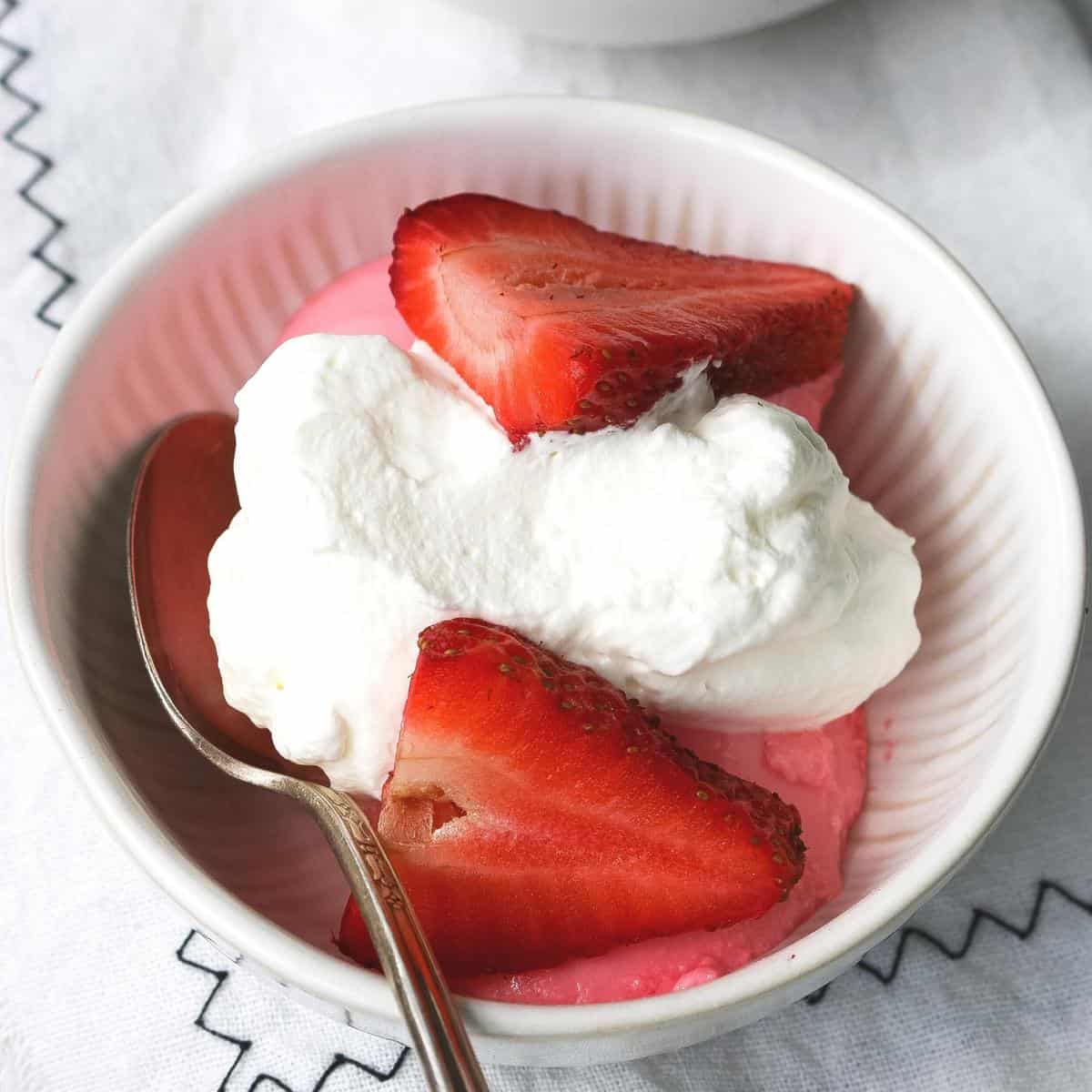 Strawberry Pudding The Easiest Way! Chopnotch